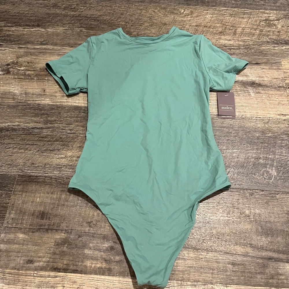 Teal t shirt body suit size small